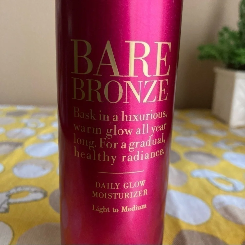 Victoria’s Secret Bare Bronze tinted glow moisturizer lotion